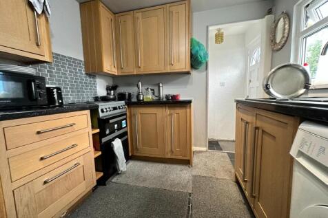 kitchen desborough.jpeg