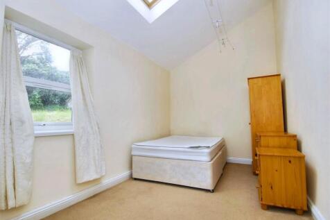 bedroom (4).jpeg