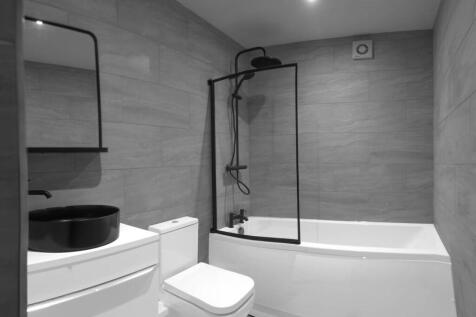 mount bathroom bathroom 2 .jpg