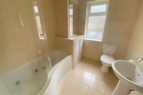 connaught flat 2.jpg