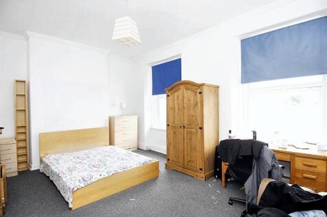 bedroom two (2).jpeg