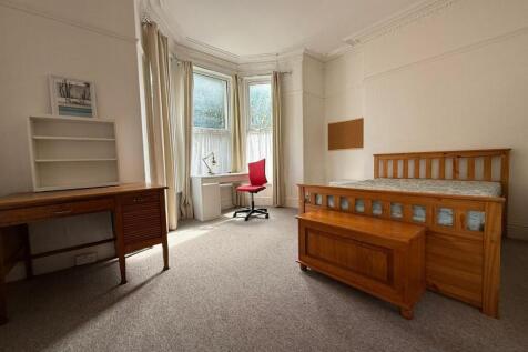 Bedroom.JPG