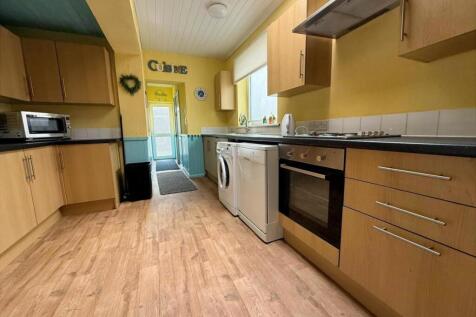 25 Wake Street Kitchen.JPG