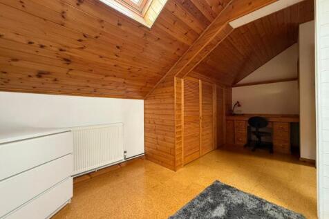 25 Wake Street Room 6.JPG