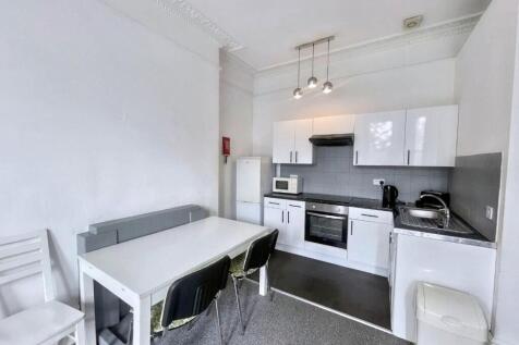 Kitchen (4).jpeg