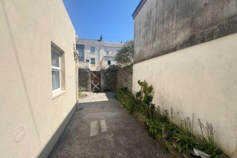 WhatsApp Image 2025-05-16 at 14.14.23.jpeg