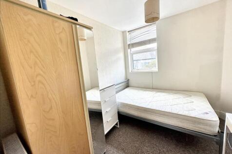 seymour room 2  (1).jpeg