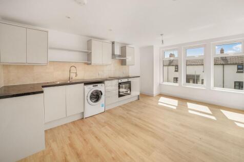 Kitchen/Living Area