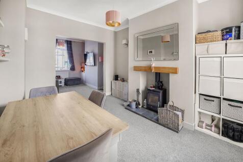 Dining/Lounge