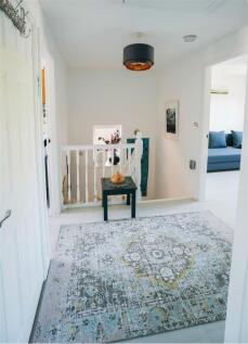 Upstairs landing-2.jpg