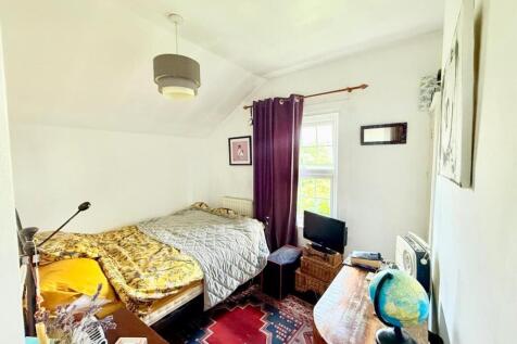 Bedroom.JPG