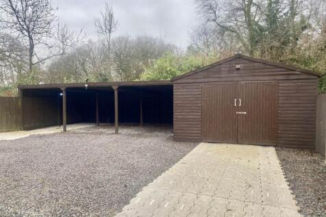 Garage &amp; Carport