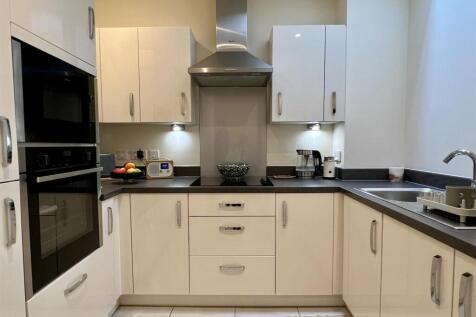 Kitchen.JPEG