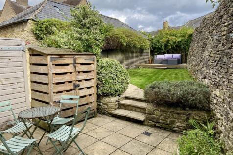 Rear Garden.jpg