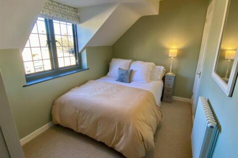 Bedroom 2.jpg
