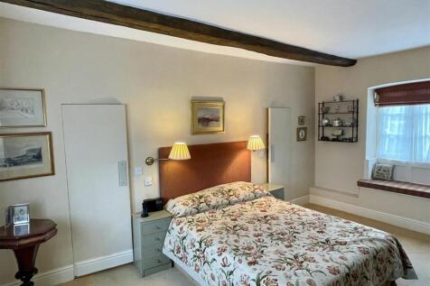 Bedroom 1.JPEG