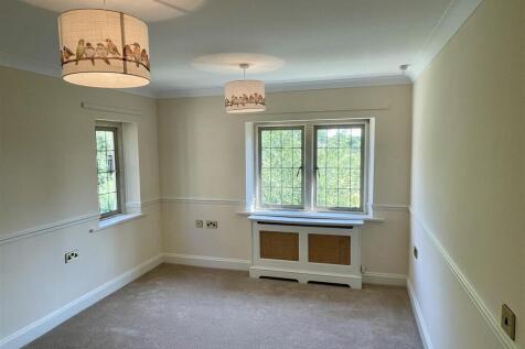 Bedroom 1.JPEG