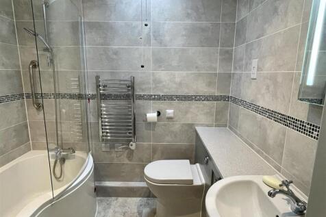 Bathroom.JPEG