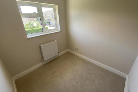 Bedroom 4.JPG