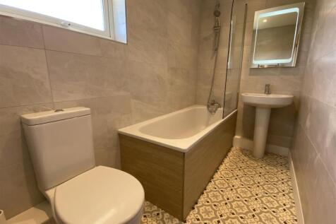 Bathroom.JPG