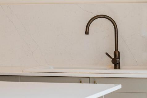 home-033.jpg