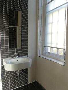 En-Suite Shower
