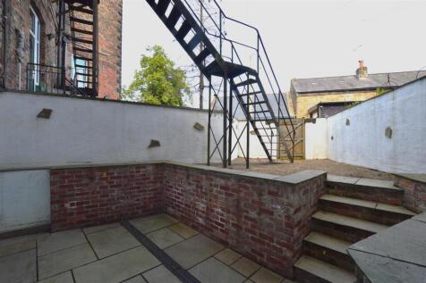 Rear courtyard