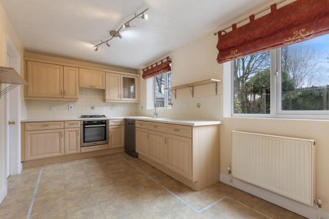 4 Manor Grange, Shepley 11_297.png