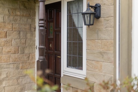4 Manor Grange, Shepley 06_297.png