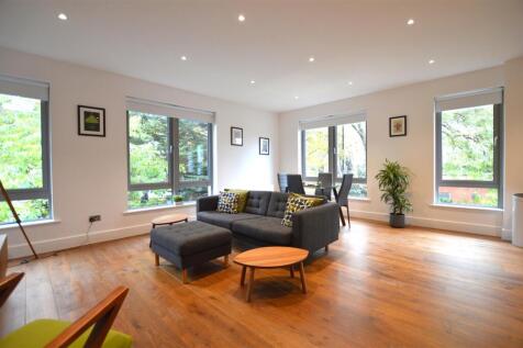 Living/dining/kitchen