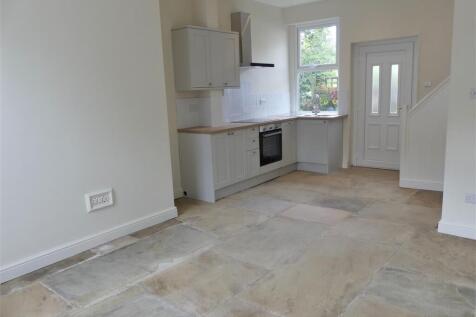 OPEN PLAN LIVING AREA