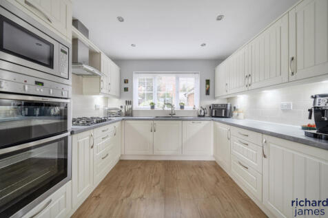 cb396fe553034219b970b4f02fbe476b