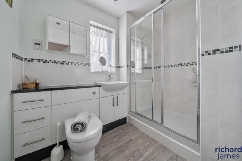 0c540ba43b1946f58f4f115cdbecc327