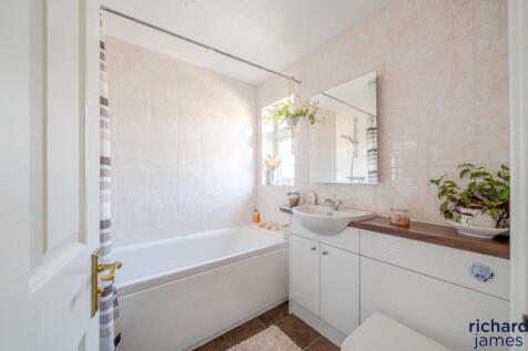 b0445c8230e845d9a2f93371d316c0fb