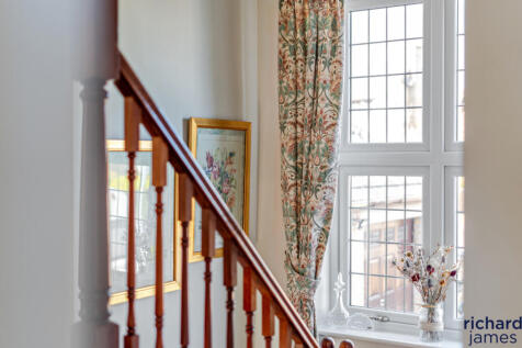 92b2f6f9029741e39a75ef4b247f464a