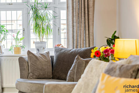 978b12a4c478454fb25c4675e6dfe9c6