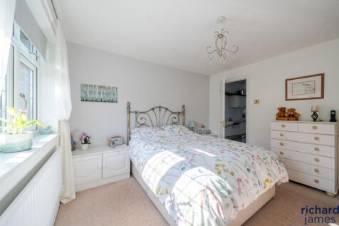 b71b2f0eaec7491f87710e2b1ba4755e