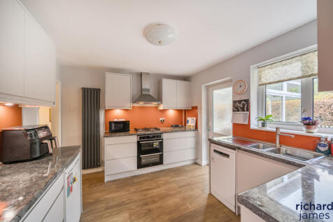 ccfbe688f99246fe8a5ff293fb806a60