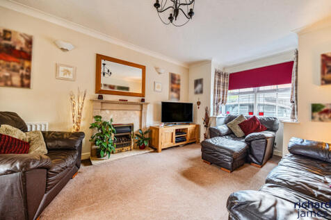 0a52d48023de46f4b145dd82e61b1697