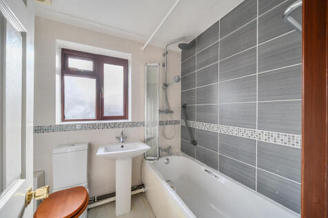 1381115186915bc60d4a92