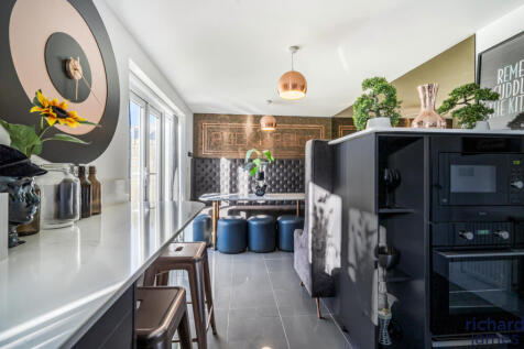 5ce583d7f76f4ef29d4d45d1c75e9fe4