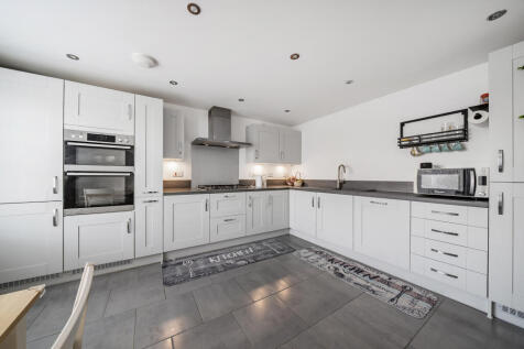 13883349693a94fa862de