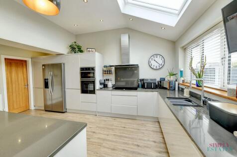Kitchen/Lounge/Dining Area