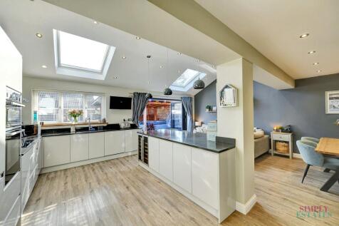 Kitchen/Lounge/Dining Area