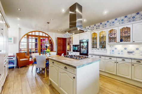Ranfurly House Ve...
