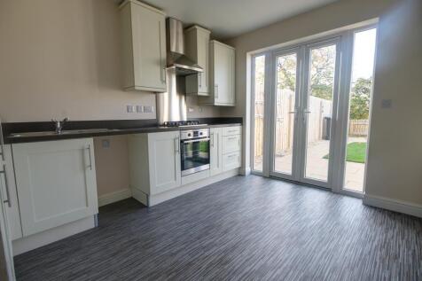 Kitchen / Dining Roo