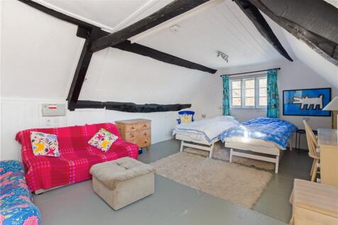 Top Floor Bedroom 5