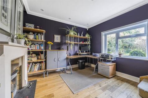 Study / Bedroom