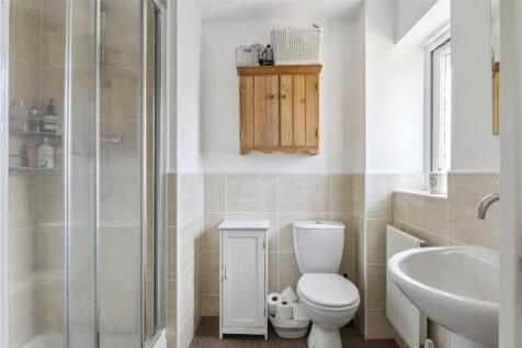 Main Ensuite