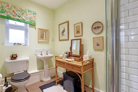 Main Ensuite
